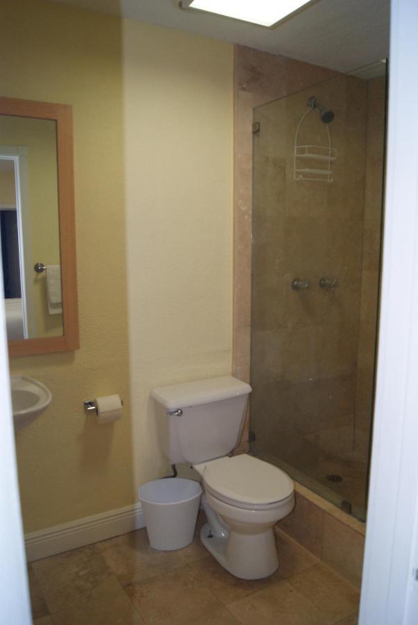 Private Studio Two Miles From Hard Rock Stadium Miami Gardens Exteriör bild