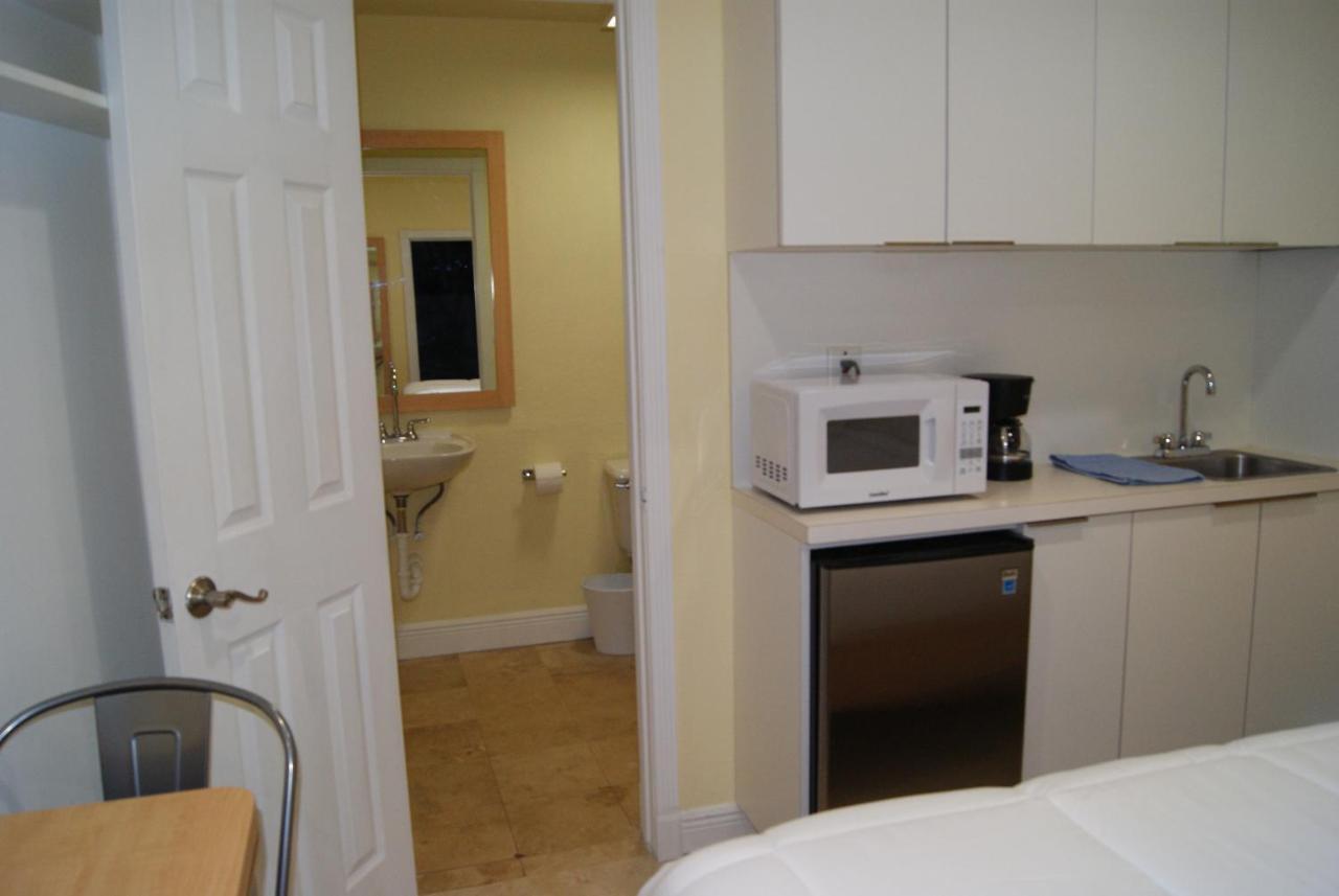 Private Studio Two Miles From Hard Rock Stadium Miami Gardens Exteriör bild